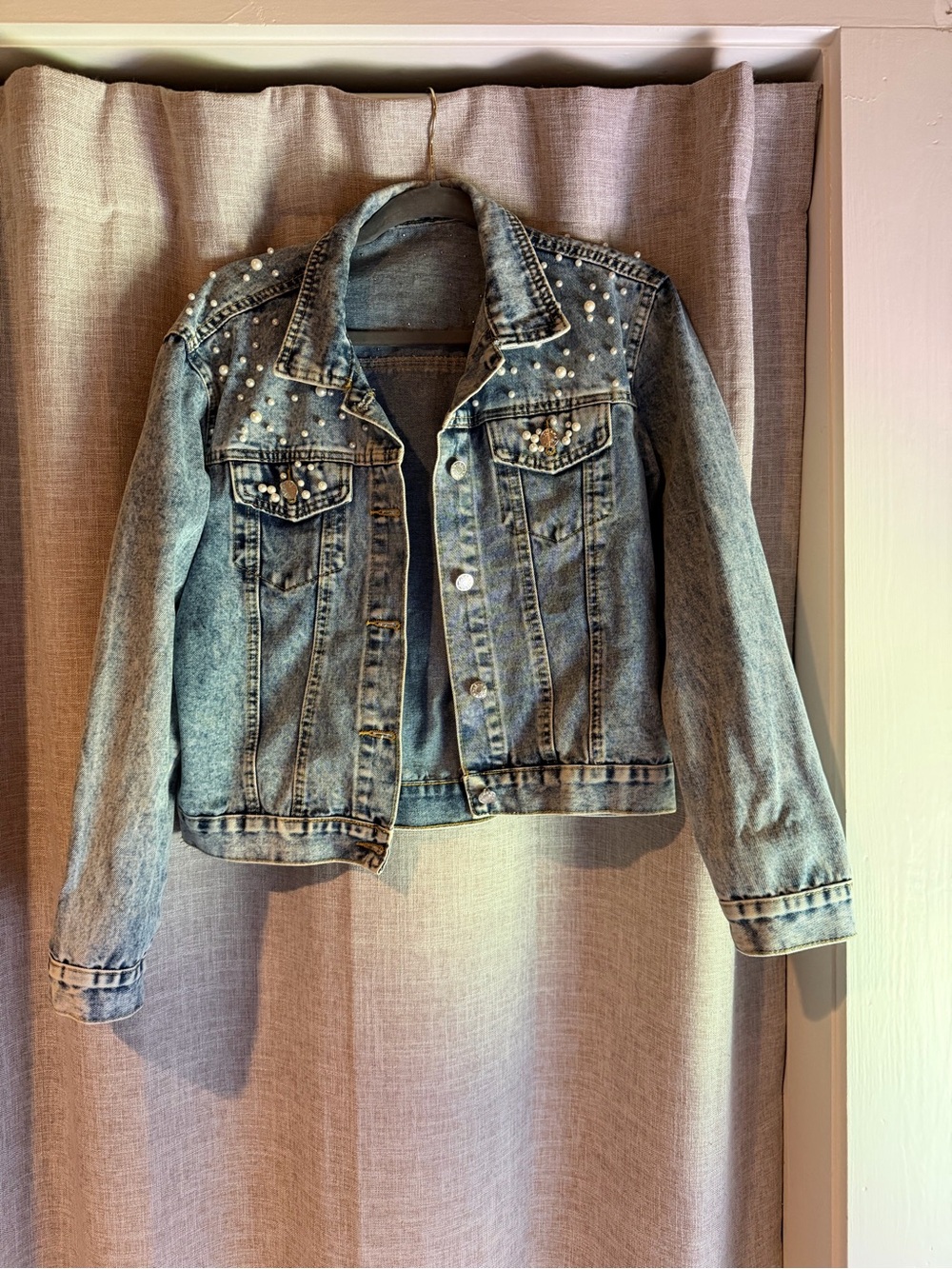 Pearl-Embellished Light Blue Denim Jacket for Women